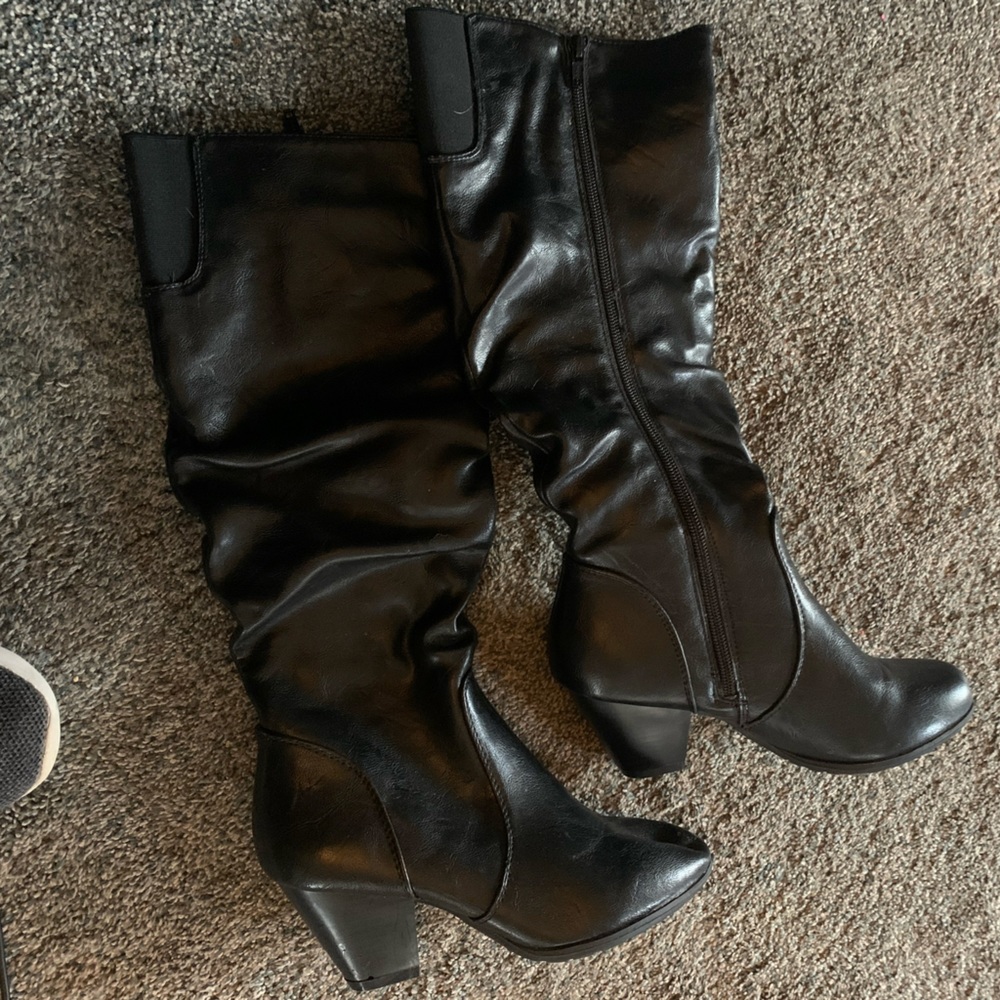Ladies fashion boots